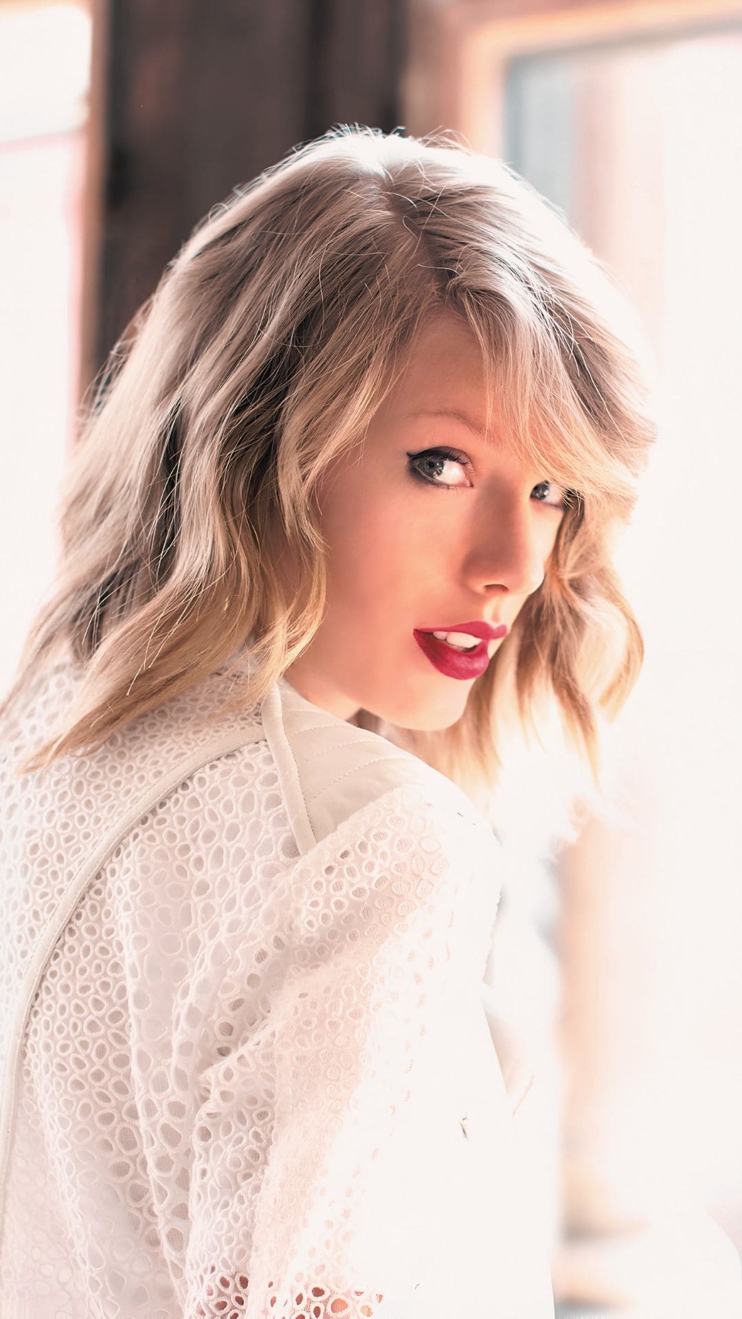 Taylor Swift Wallpaper iPhone