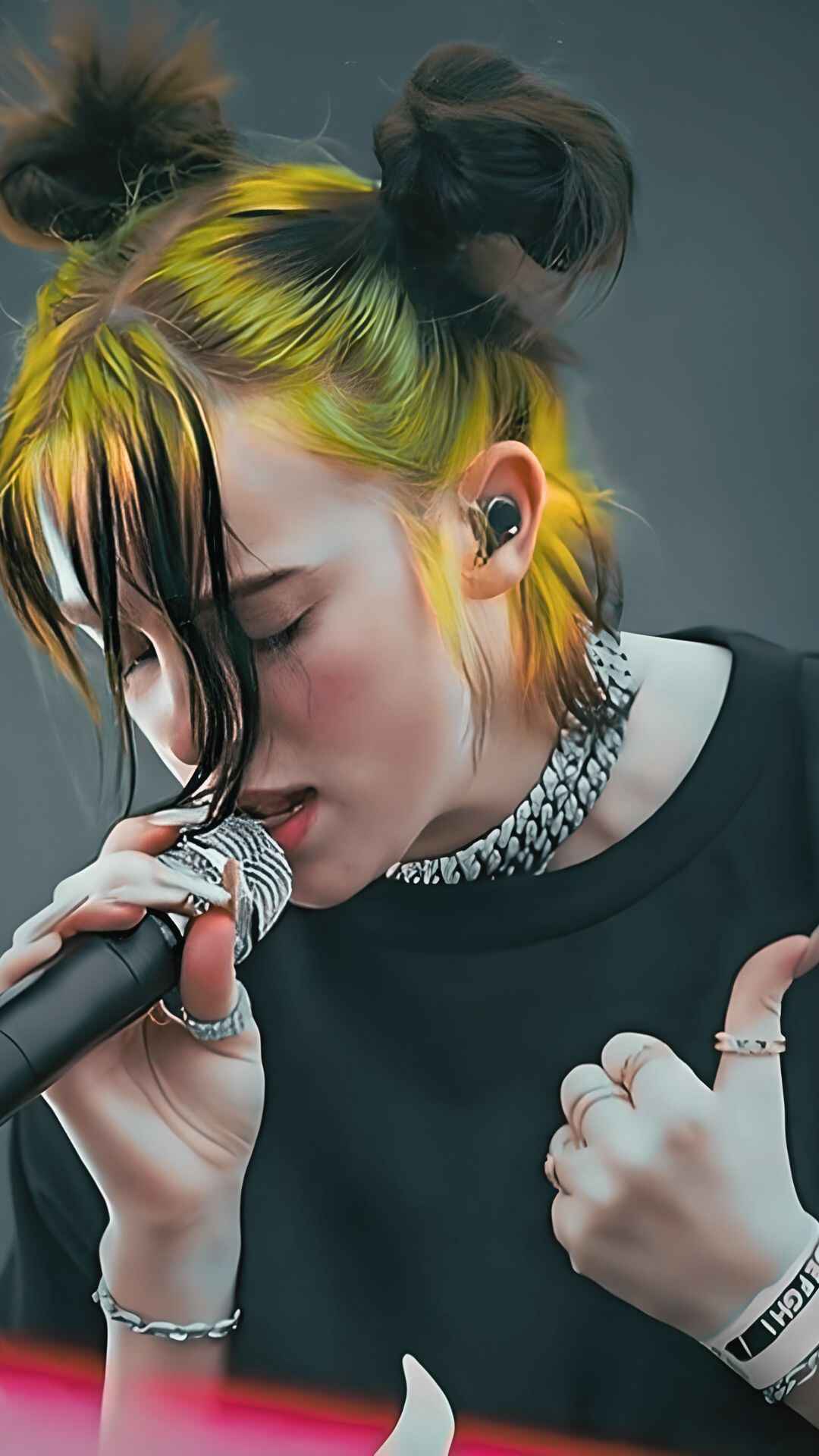 Billie Eilish Hair Color