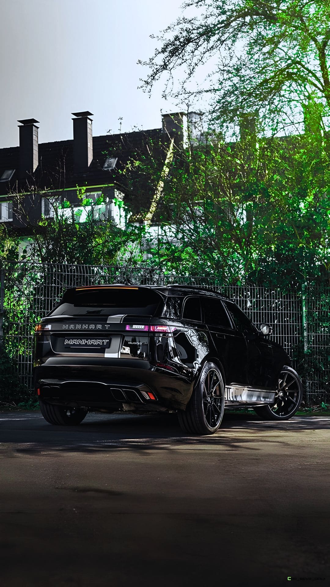 Black Range Rover Velar Wallpaper