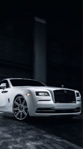 Rolls Royce Cullinan Wallpaper
