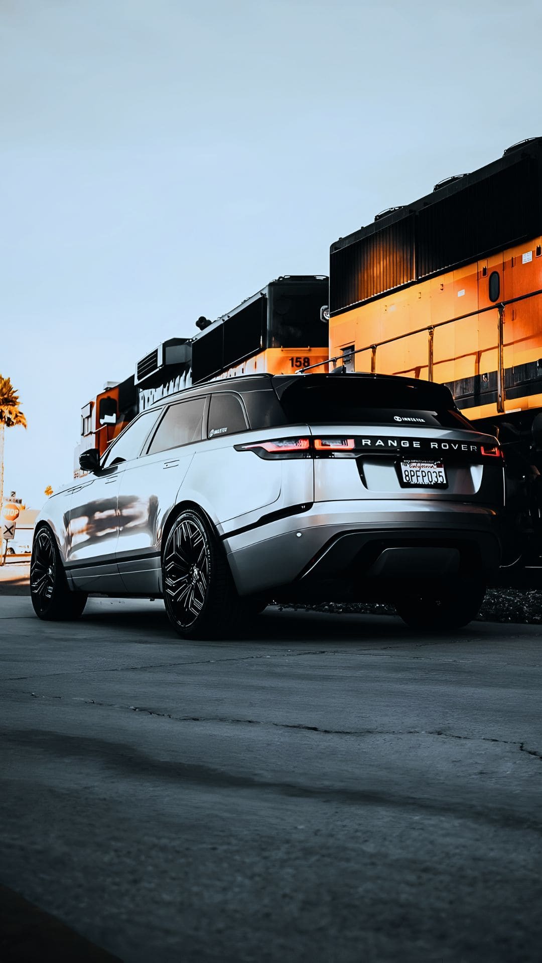 Ultra HD Range Rover Velar Wallpaper For Mobile