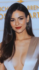 Wallpaper Victoria Justice Face